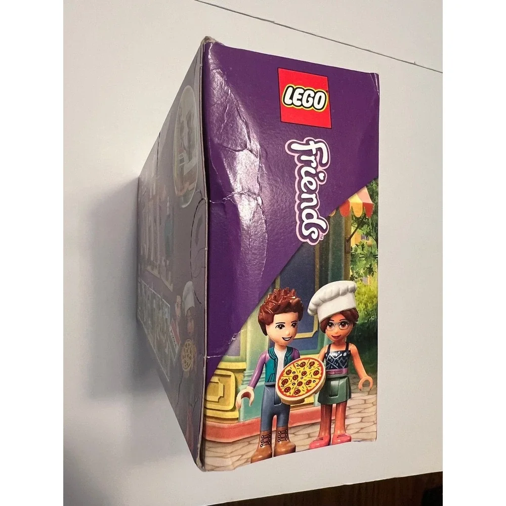 Lego friends pizzeria